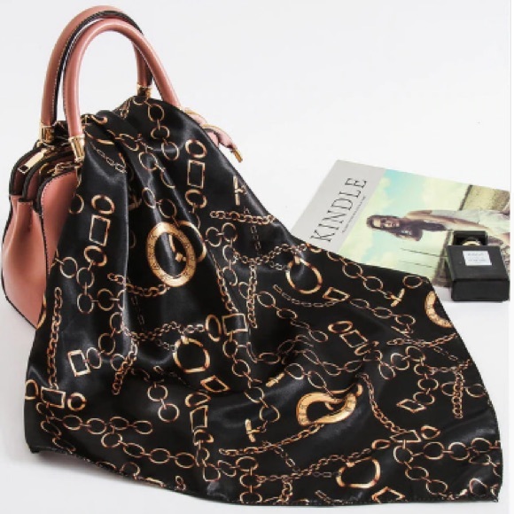 Yukon Decorations Accessories - Gold Chain Accessory Square Scarf